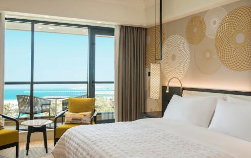 Le Royal Meridien Beach Resort & Spa-Super Deluxe Sea View Room 01_7839